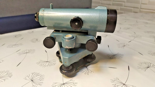 Livello ottico sovietico